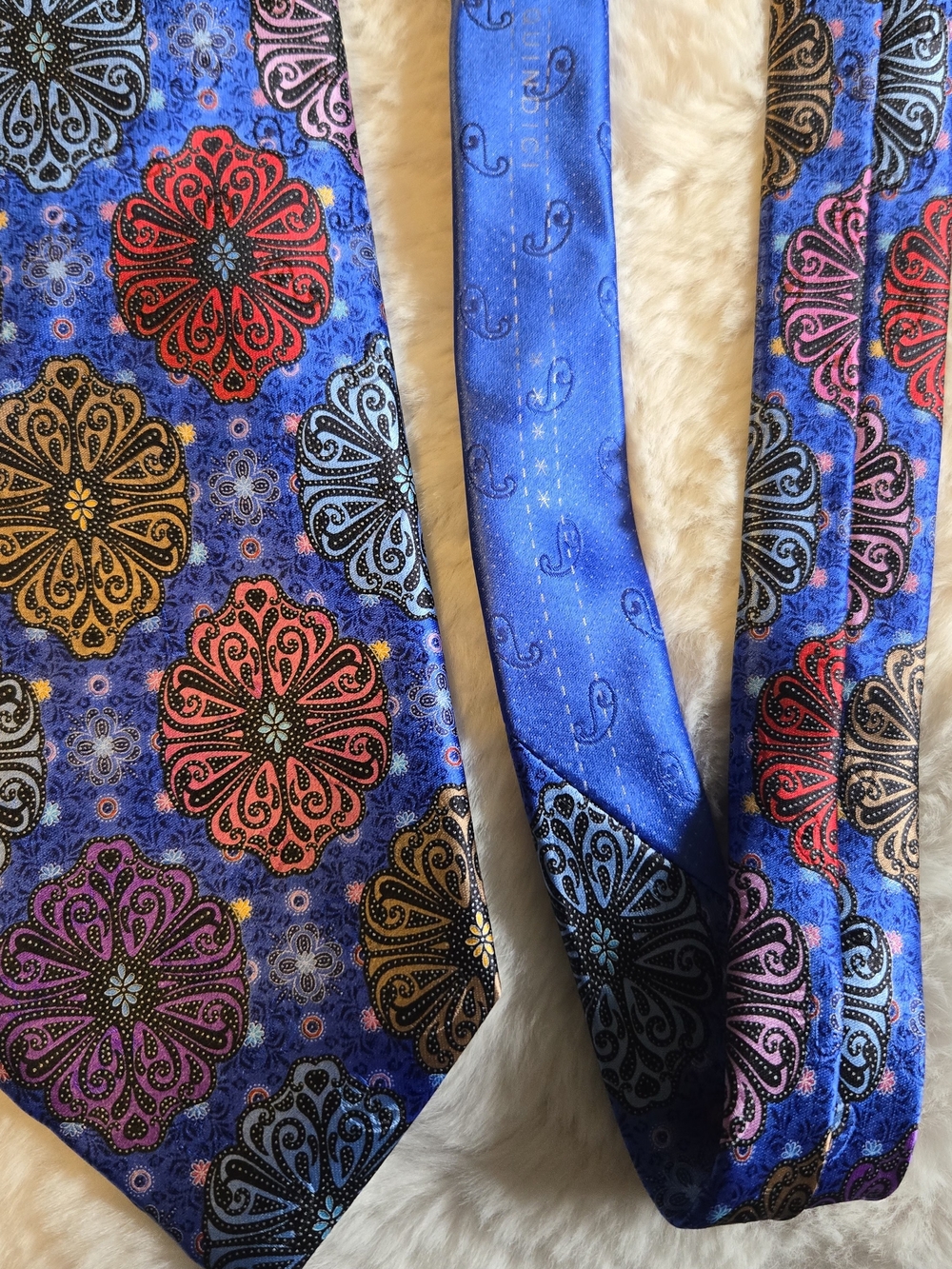 Ermenegildo Zegna Quindici Blue Tie with Multicolor Medallion Motifs - Picture 2 of 10